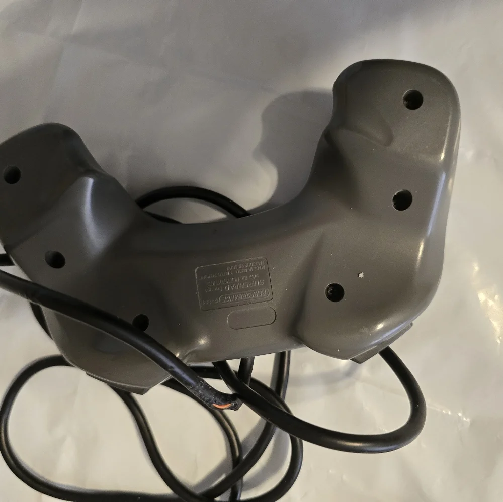PlaystationnGray Wired Game Controller super pad